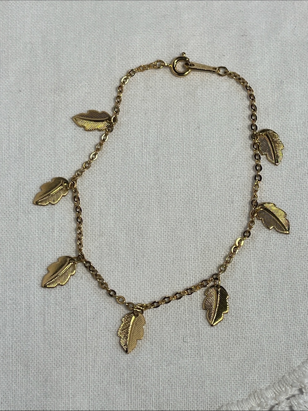 Vintage 1983 Avon Soft Leaf Bracelet